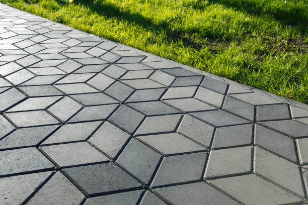 Best Luxury Driveway Paving Solutions in Palestine, IL